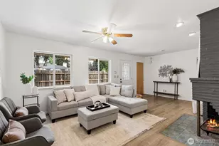 2613 NE 145th St, Seattle, WA 98155 - Photo 4