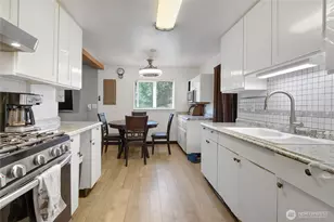 3009 D St SE, Auburn, WA 98002 - Photo 8