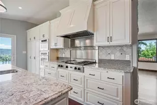 18 Island View Ln, Cathlamet, WA 98612 - Photo 8