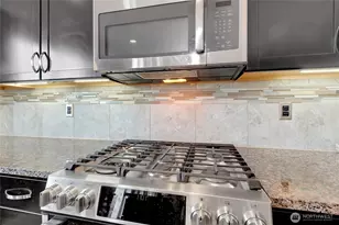 10901 174th Ave E, Bonney Lake, WA 98391 - Photo 10