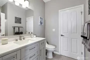 10901 174th Ave E, Bonney Lake, WA 98391 - Photo 14