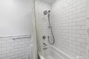 12217 NE 100th St, Kirkland, WA 98033 - Photo 30