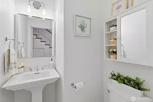 12217 NE 100th St, Kirkland, WA 98033 - Photo 18