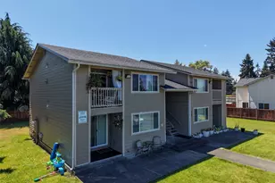 122 169th St E, Spanaway, WA 98387 - Photo 4