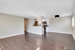 1016 SW 152nd St, Burien, WA 98166 - Photo 12