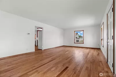 926 6th Avenue SW, Puyallup, WA 98371 - Photo 6