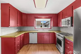 926 6th Ave SW, Puyallup, WA 98371 - Photo 10