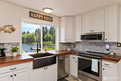 32421 Whitman Lake Drive E, Graham, WA 98338 - Photo 12