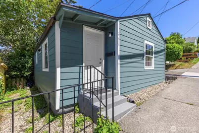 2212 15th Street, Bremerton, WA 98312 - Photo 2