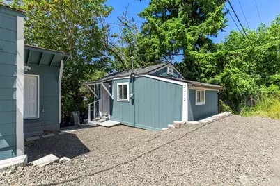 2212 15th Street, Bremerton, WA 98312 - Photo 18