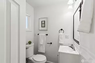 2212 15th St, Bremerton, WA 98312 - Photo 10