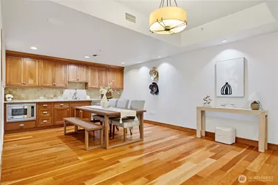 10620 NE 9th Place #TH-6, Bellevue, WA 98004 - Photo 8