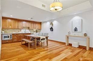 10620 NE 9th Pl, Bellevue, WA 98004 - Photo 8