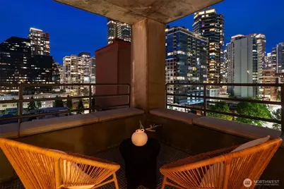 2125 1st Avenue #1304, Seattle, WA 98121 - Photo 18