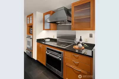 2125 1st Avenue #1304, Seattle, WA 98121 - Photo 22