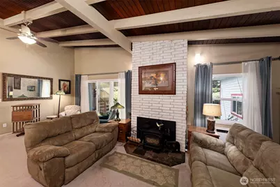 18701 10th Avenue NE, Poulsbo, WA 98370 - Photo 6