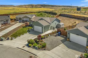 2691 Semolina Loop, East Wenatchee, WA 98802 - Photo 2