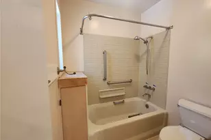 10336 NE Knight Rd, Bainbridge Island, WA 98110 - Photo 18