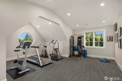 2409 Evergreen Point Road, Medina, WA 98039 - Photo 28