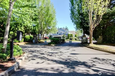 575 Elma Avenue NE, Renton, WA 98059 - Photo 34