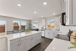 20323 161st St E, Bonney Lake, WA 98391 - Photo 4