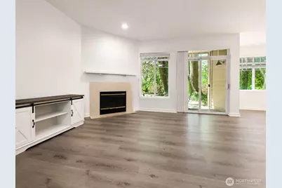18930 Bothell Everett Hwy #C104, Bothell, WA 98012 - Photo 2