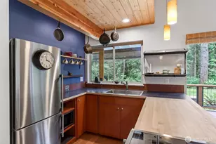 9615 Otso Point Rd, Anderson Island, WA 98303 - Photo 8