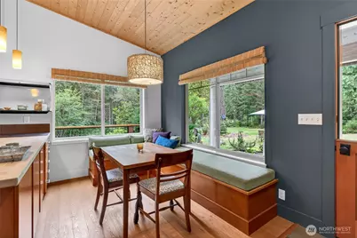 9615 Otso Point Road, Anderson Island, WA 98303 - Photo 10