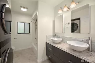 2703 25 St SW, Puyallup, WA 98373 - Photo 18