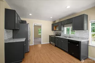 2703 25 St SW, Puyallup, WA 98373 - Photo 10