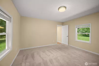 2703 25th Street SW, Puyallup, WA 98373 - Photo 14