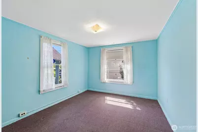 8812 Dibble Avenue NW, Seattle, WA 98117 - Photo 16