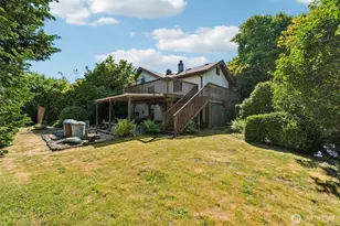 8812 Dibble Ave NW, Seattle, WA 98117 - Photo 22