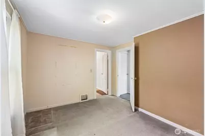 8812 Dibble Avenue NW, Seattle, WA 98117 - Photo 14