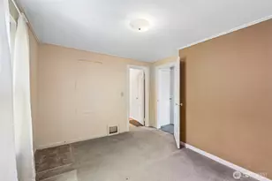 8812 Dibble Ave NW, Seattle, WA 98117 - Photo 14