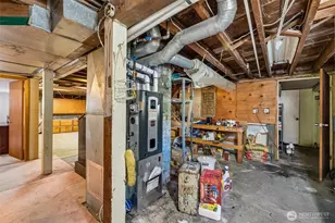 8812 Dibble Ave NW, Seattle, WA 98117 - Photo 20