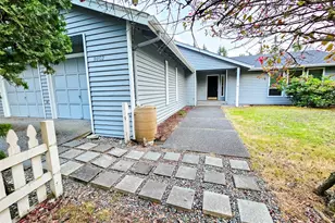 9802 117th Pl NE, Kirkland, WA 98033 - Photo 2