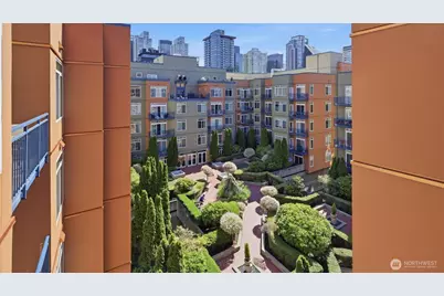 2414 1st Avenue #702, Seattle, WA 98121 - Photo 4
