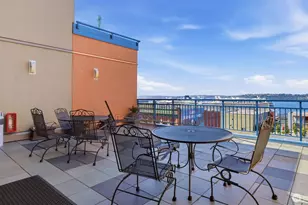 2414 1st Ave, Seattle, WA 98121 - Photo 22