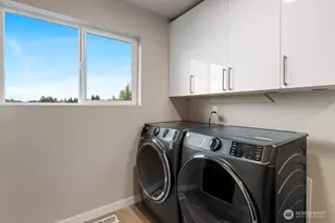 14018 17th Ave E, Tacoma, WA 98445 - Photo 16