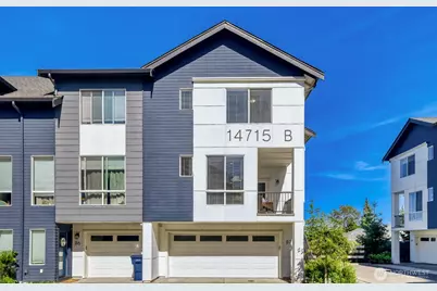 14715 Admiralty Way #B7, Lynnwood, WA 98087 - Photo 2