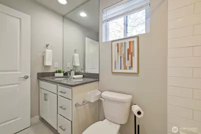 14715 Admiralty Way #B7, Lynnwood, WA 98087 - Photo 18