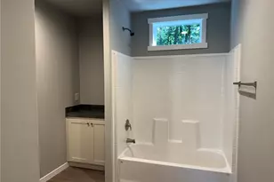 1118 Brentwood Dr, Bremerton, WA 98312 - Photo 10