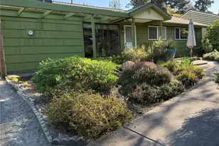 2145 N 146th St, Shoreline, WA 98133 - Photo 2