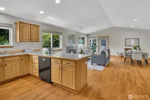 11024 Meridian Pl W, Everett, WA 98204 - Photo 8