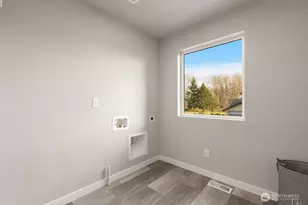 13820 17th Ave E, Tacoma, WA 98445 - Photo 16