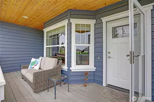 1612 Country Club Dr, Camano Island, WA 98282 - Photo 2