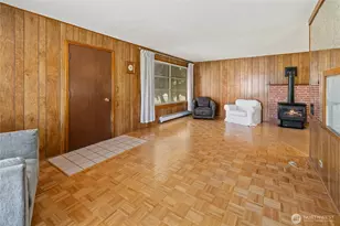 107 W Montana Ave, Roslyn, WA 98941 - Photo 4