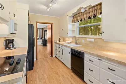 107 W Montana Avenue, Roslyn, WA 98941 - Photo 10