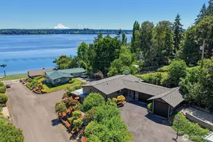 2101 Beverly Beach Dr NW, Olympia, WA 98502 - Photo 2